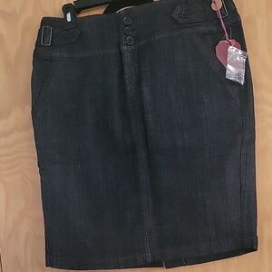 Elegant Black Pencil Skirt